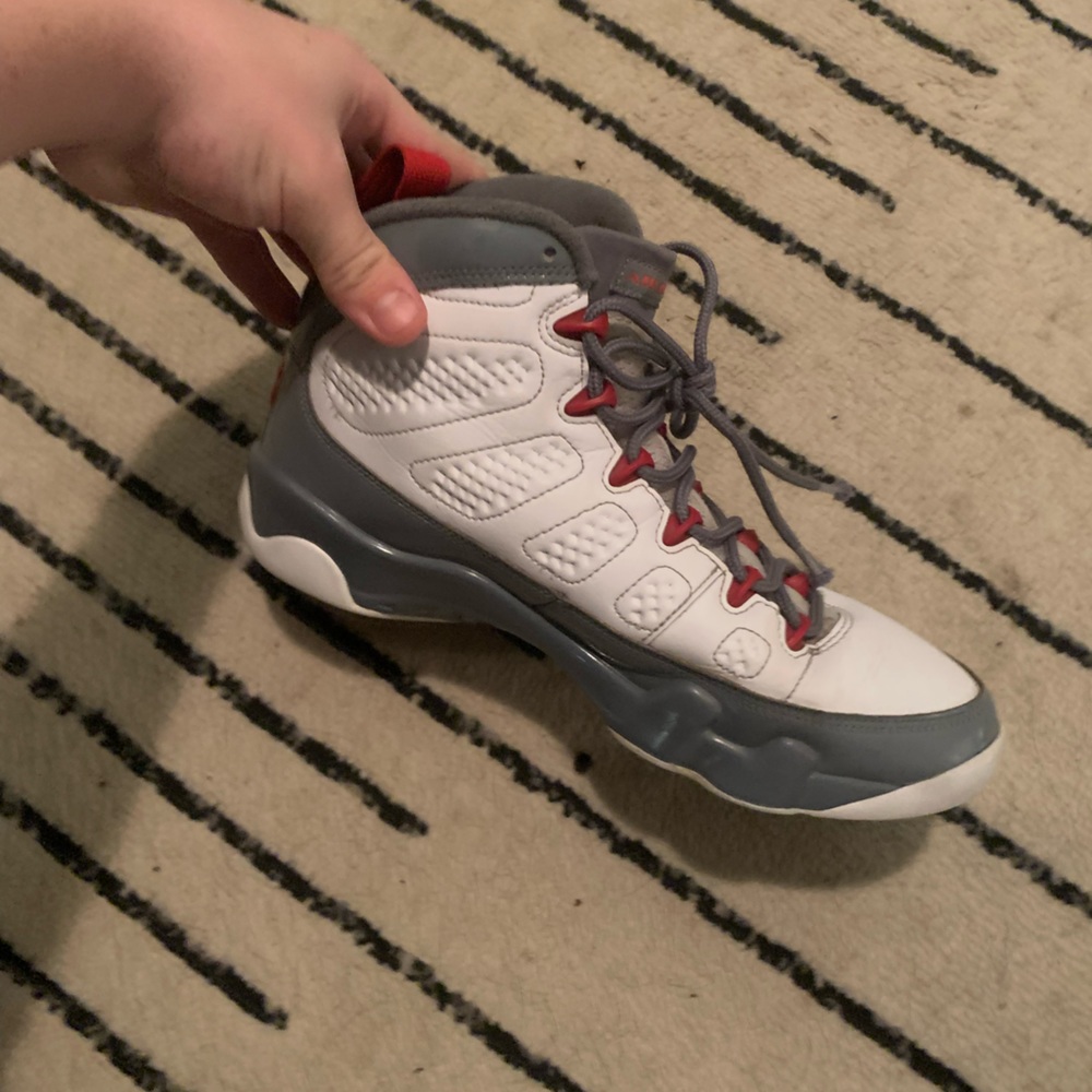 Jordan 9 Retro Mid Fire Red Sneakers